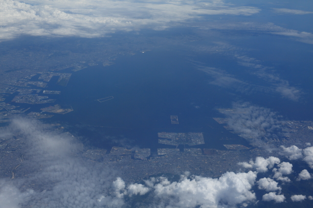 空からの眺め | 羽田-岩国便のANA機の窓から
